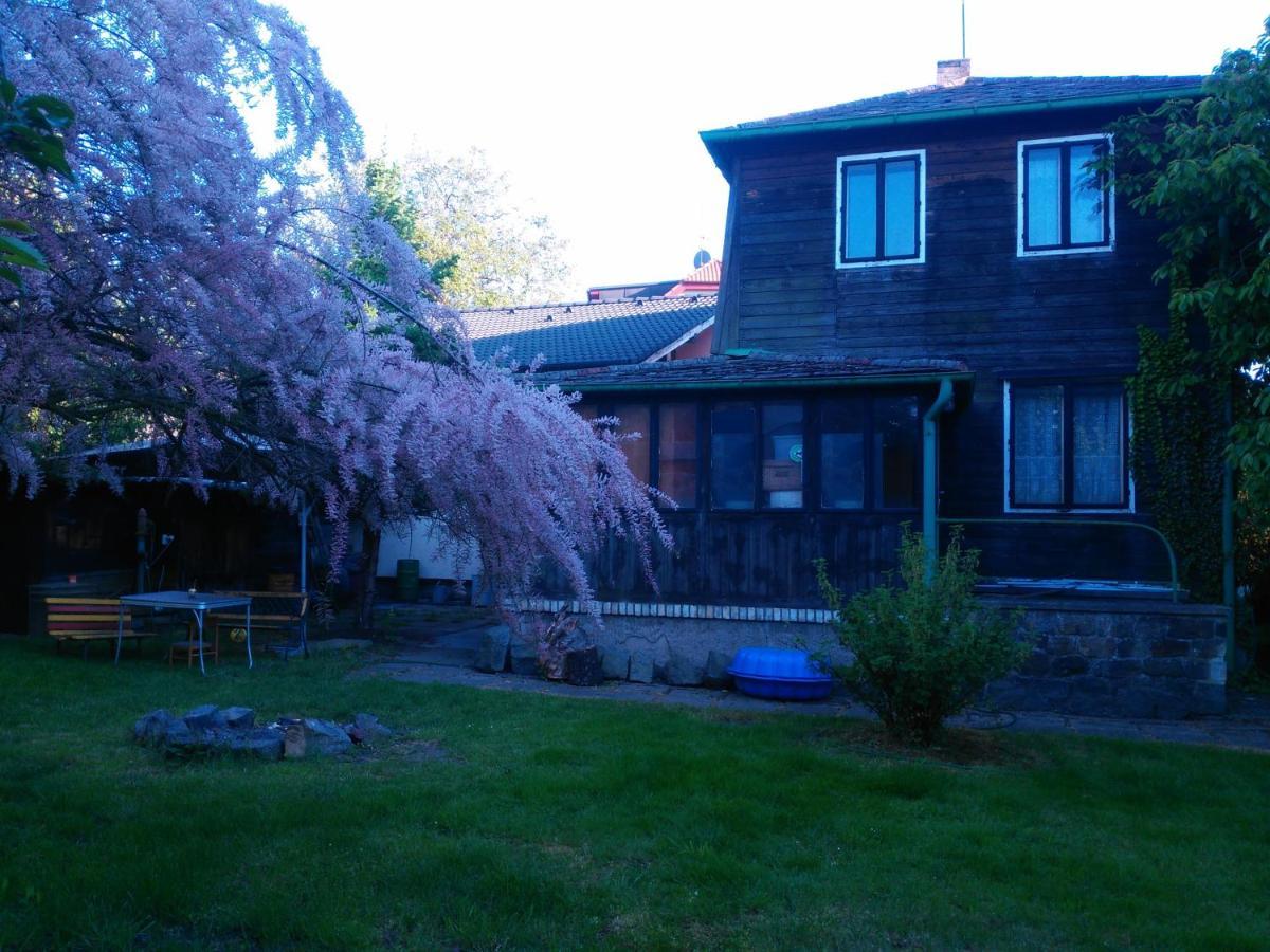 Old Summer House With Renovated Bathroom Praag Buitenkant foto