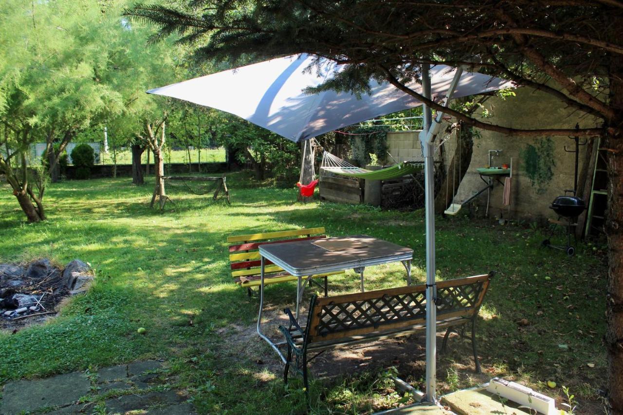 Old Summer House With Renovated Bathroom Praag Buitenkant foto